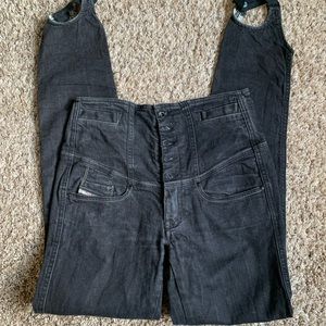 Diesel squeaze high waist, button/zip, stirrup black jeans